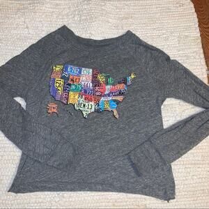 NWOT UNITED STATES MAP LONG SLEEVED CROP TEE XS